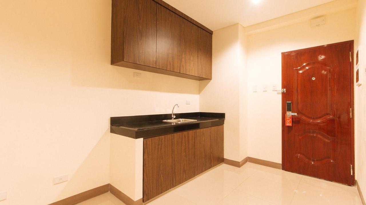 Reddoorz Plus @ Kaizen Suites Taft Avenue Manila Exterior foto